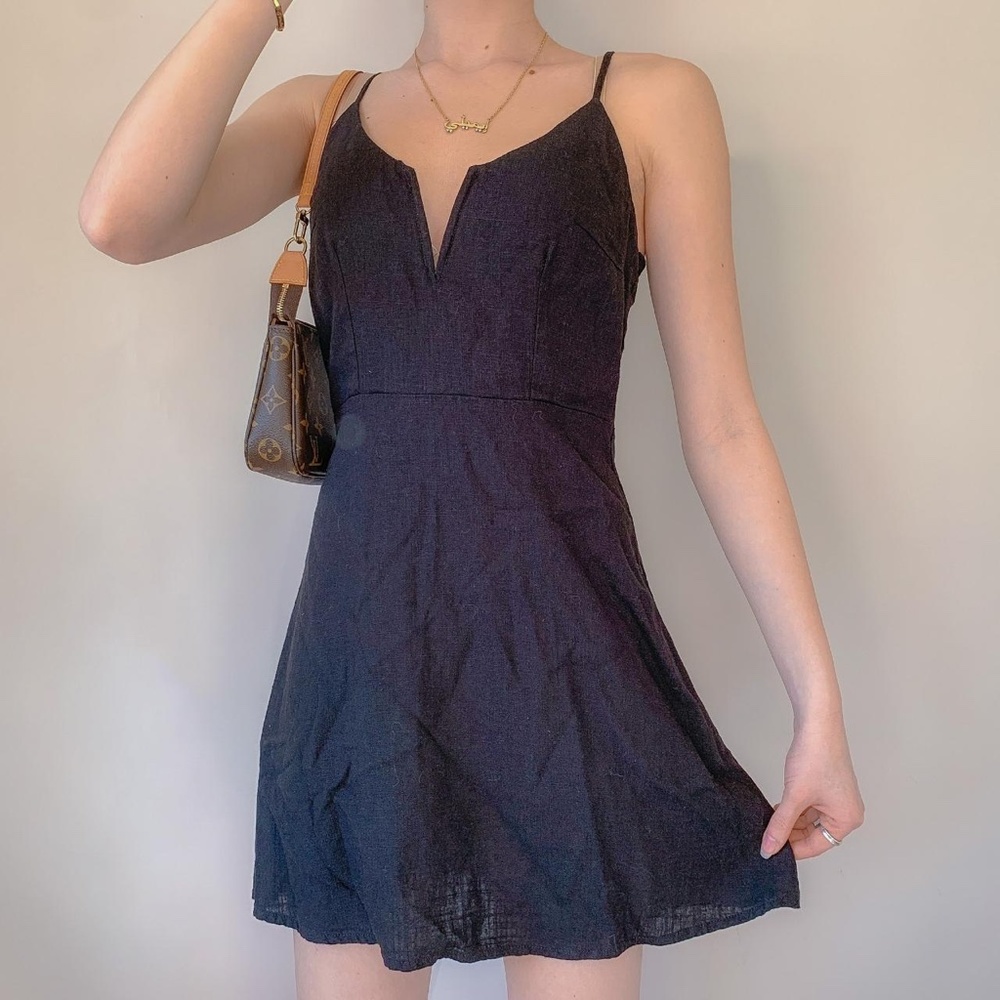 Lottie Moss — Black A-line cut-out Dress ✨